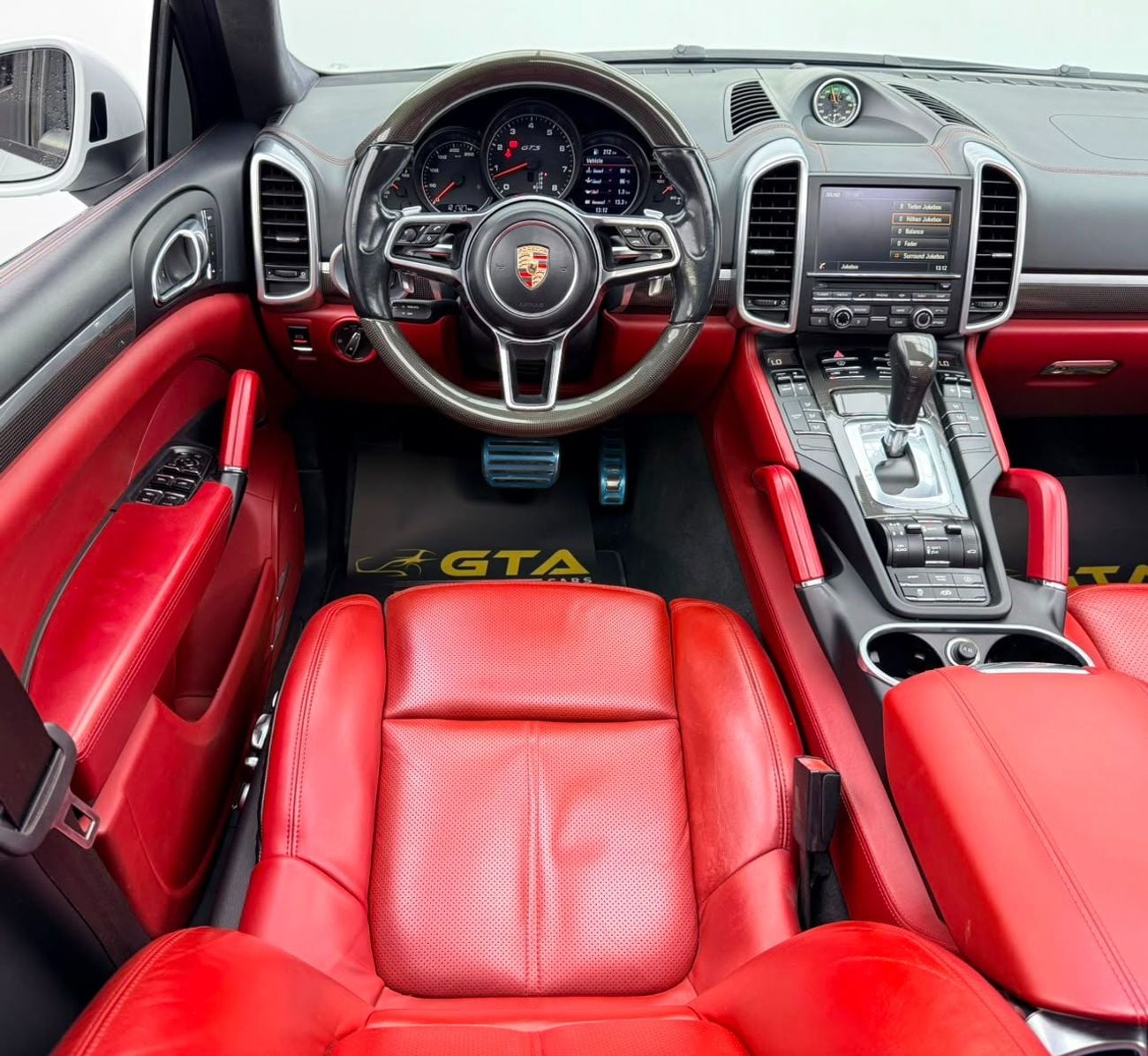 بورش كايان GTS 2016 Porsche Cayenne GTS, Full Service History, Carbon Fiber Interior, Excellent Condition, GCC
