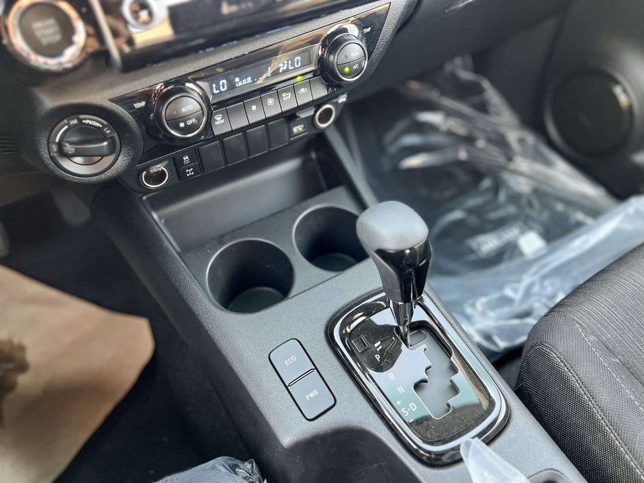 Toyota Hilux ADVENTURE 2.8L DSL (WITH AIR COMPRESSOR) - EXPORT ONLY