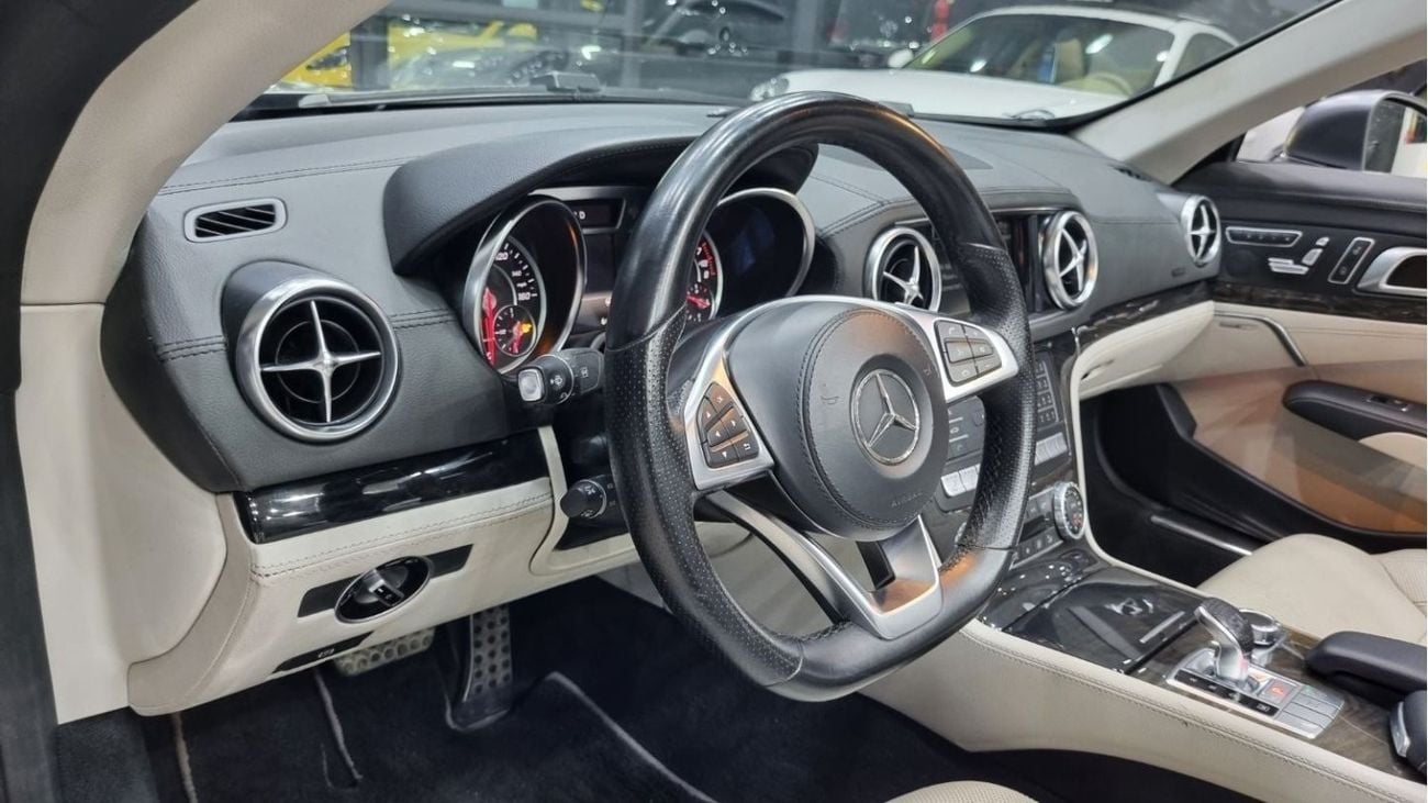 Mercedes-Benz Sl 450 SPECIAL RAMADAN OFFER MERCEDES SL 450 2020 WITH 12K KM ONLY IN BEAUTIFUL SHAPE FOR 185K AED
