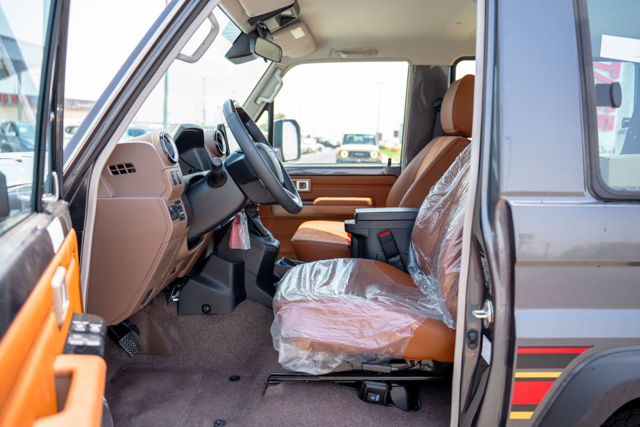 تويوتا لاند كروزر 70 LX 2.8L Diesel 3 Doors 2025