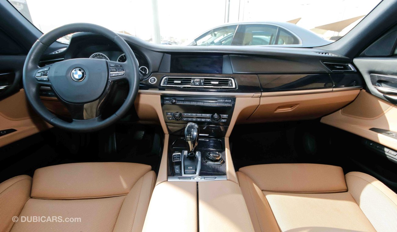 BMW 750Li li