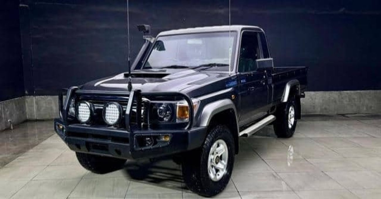 Toyota Land Cruiser Pick Up Double Cabin 2016 Model RHD Diesel Engine Full Option