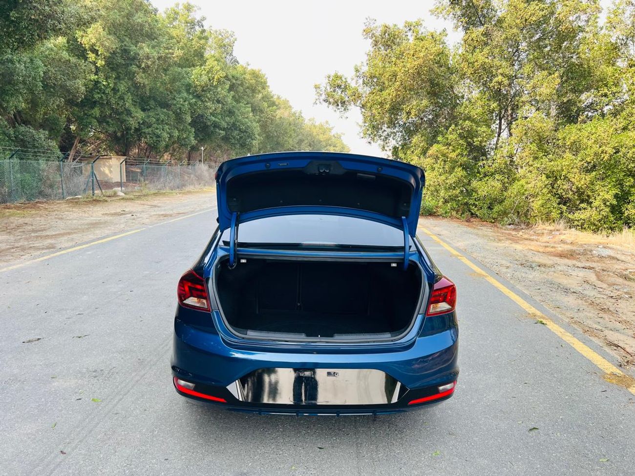 هيونداي إلانترا GLS 2.0L