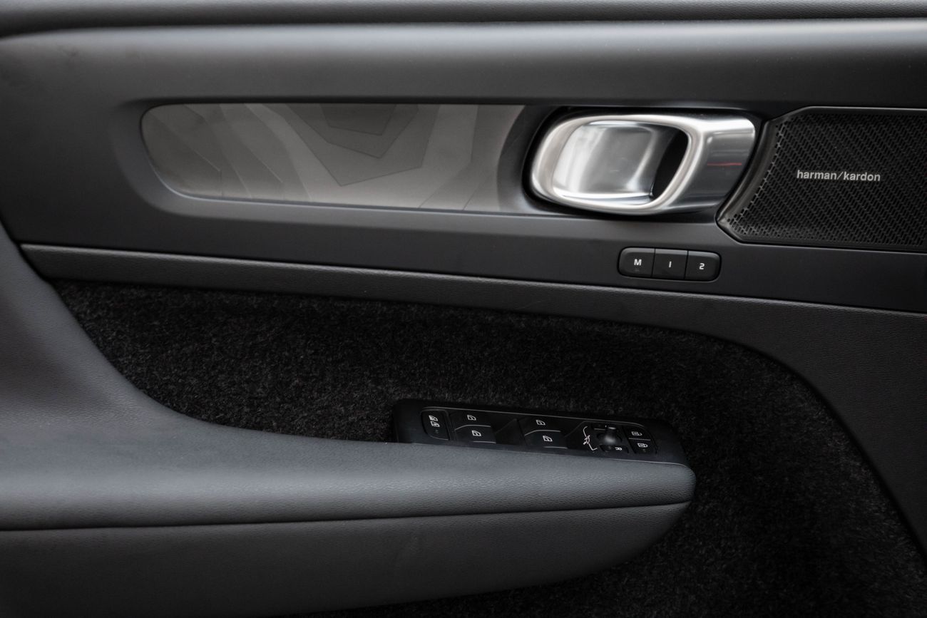 فولفو C40 C40 Twin Plus | 1,861 P.M | 0% Downpayment | Agency Warranty!