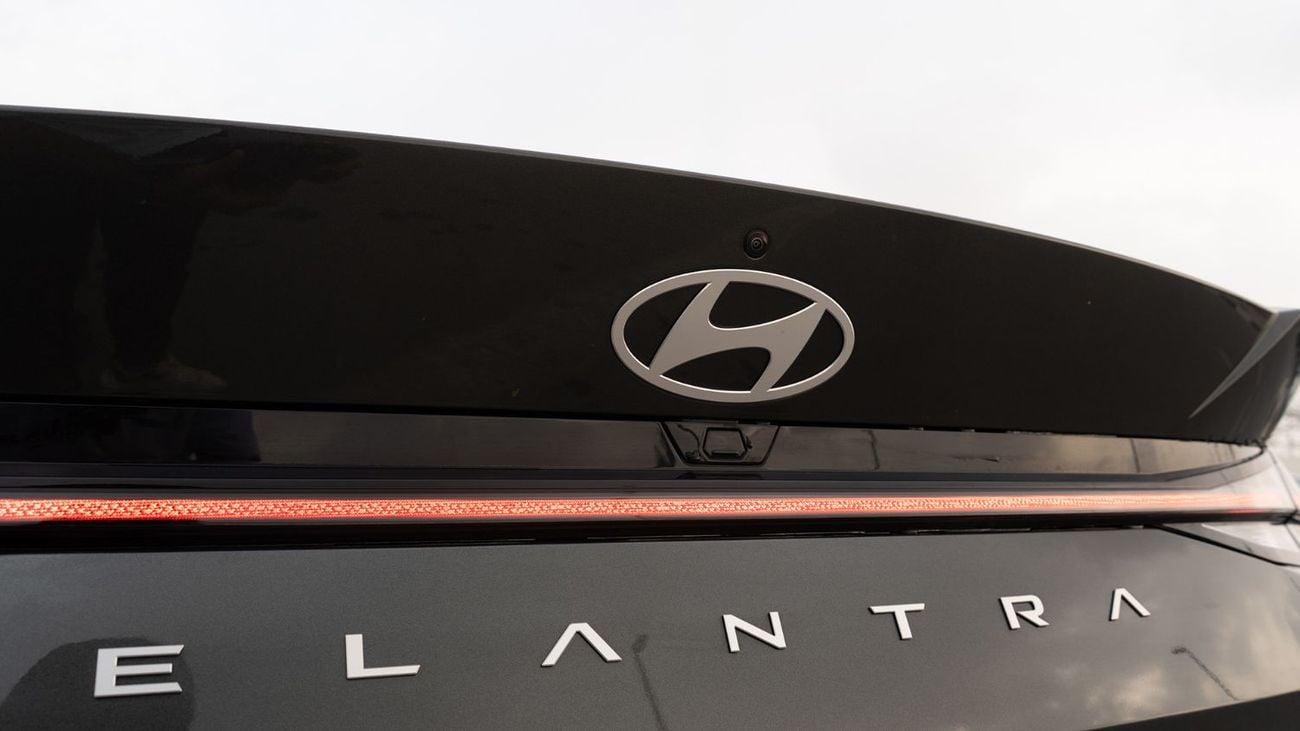 هيونداي إلانترا 2025 | HYUNDAI ELANTRA 1.5L CVT LUX PREMIUM [ EXPORT ONLY ]