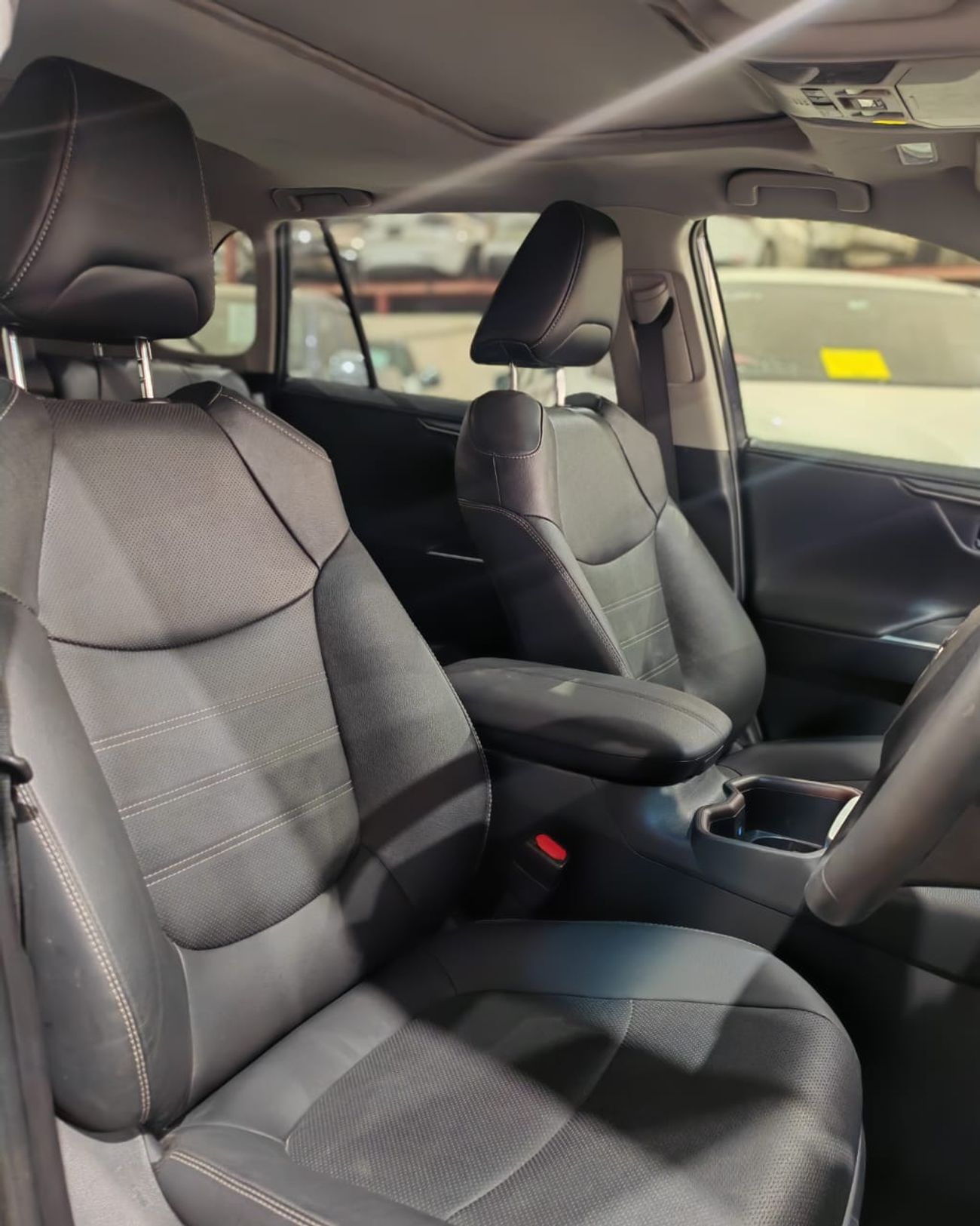 تويوتا راف ٤ 2.5L (2WD) VX