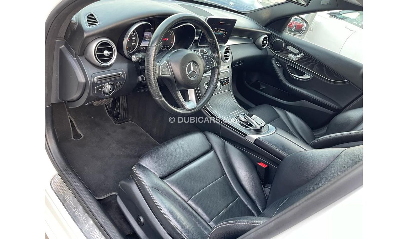 Mercedes-Benz C 300 Std Mercedes C300_Canadian_2015_Excellent_Condition _Full option