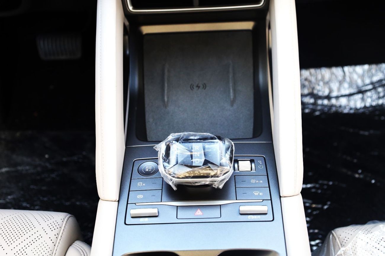 BYD Yuan Up BYD YUAN UP TRANSCEND 401 KM MODEL 2025