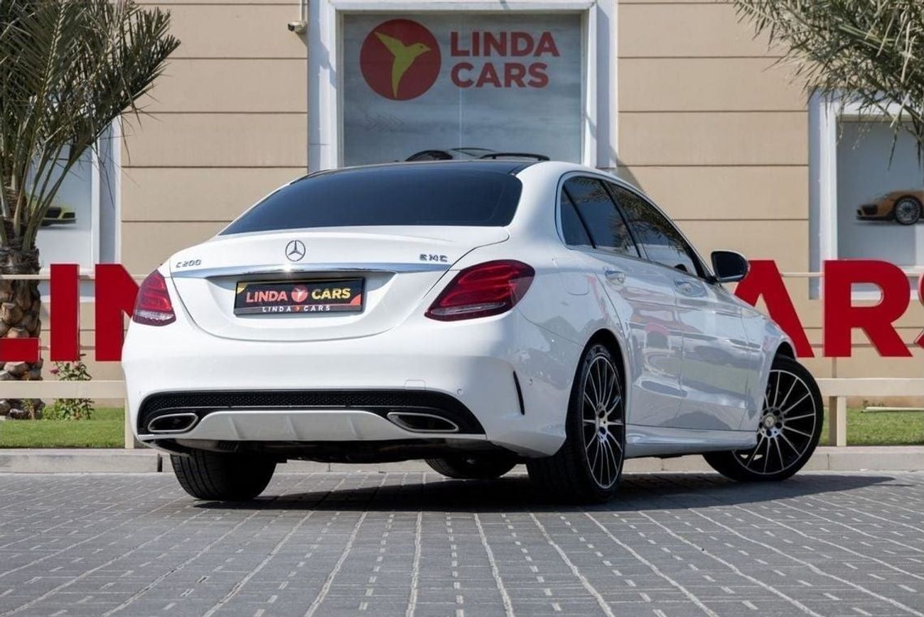 Mercedes-Benz C 200 Mercedes-Benz C200 AMG Pack 2017 GCC under Warranty with Flexible Down-Payment.