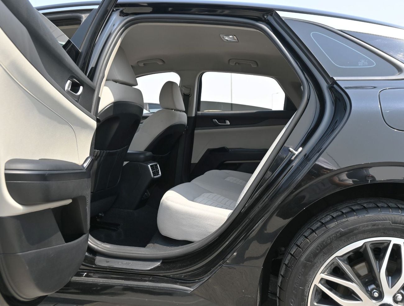 Kia K5 LX