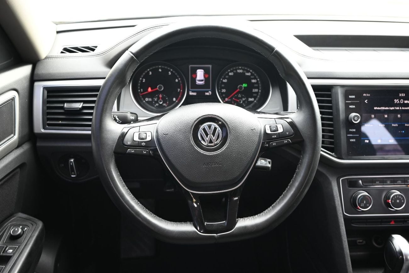 Volkswagen Teramont S Trendline 3.6L - 0% DP - GCC SPECS - VOLKSWAGEN TERAMONT 4WD - FIRST OWNER