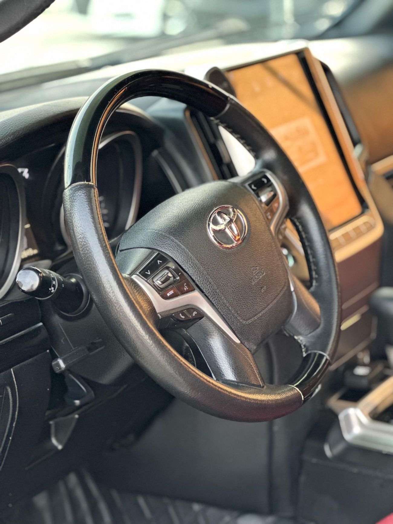 Toyota Land Cruiser GXR 4.6L