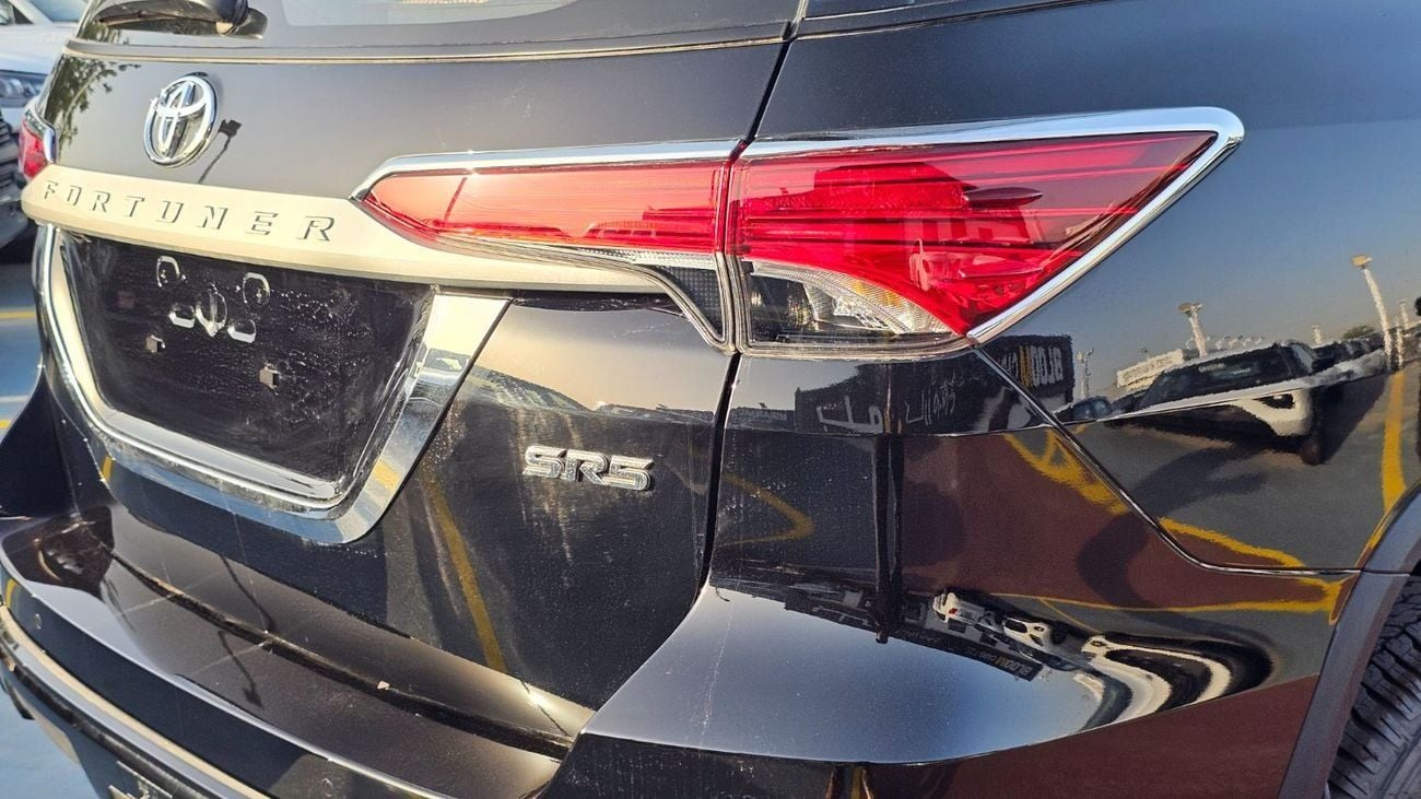 Toyota Fortuner EXR Fortuner 2.7L-G 4WD AT 2026MODEL------DIGITAL AC ----BLACK -TAN INTERIOR