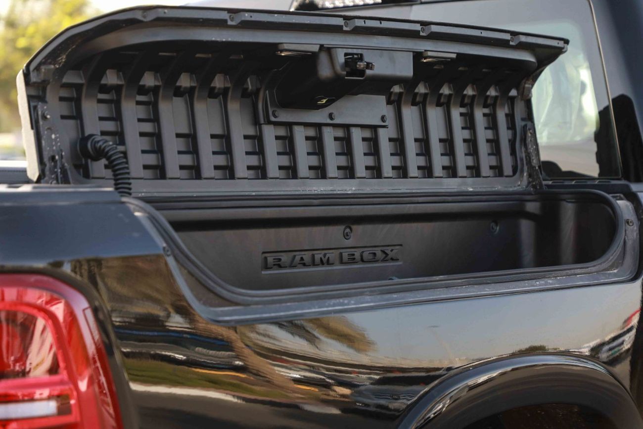 رام 1500 2025 RAM 1500 LIMITED "Night Edition" 3.0L V6 - GCC - Black inside Black