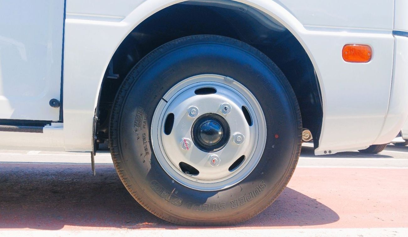 Mitsubishi Rosa 4.2L Diesel 29-Seat 2026YM