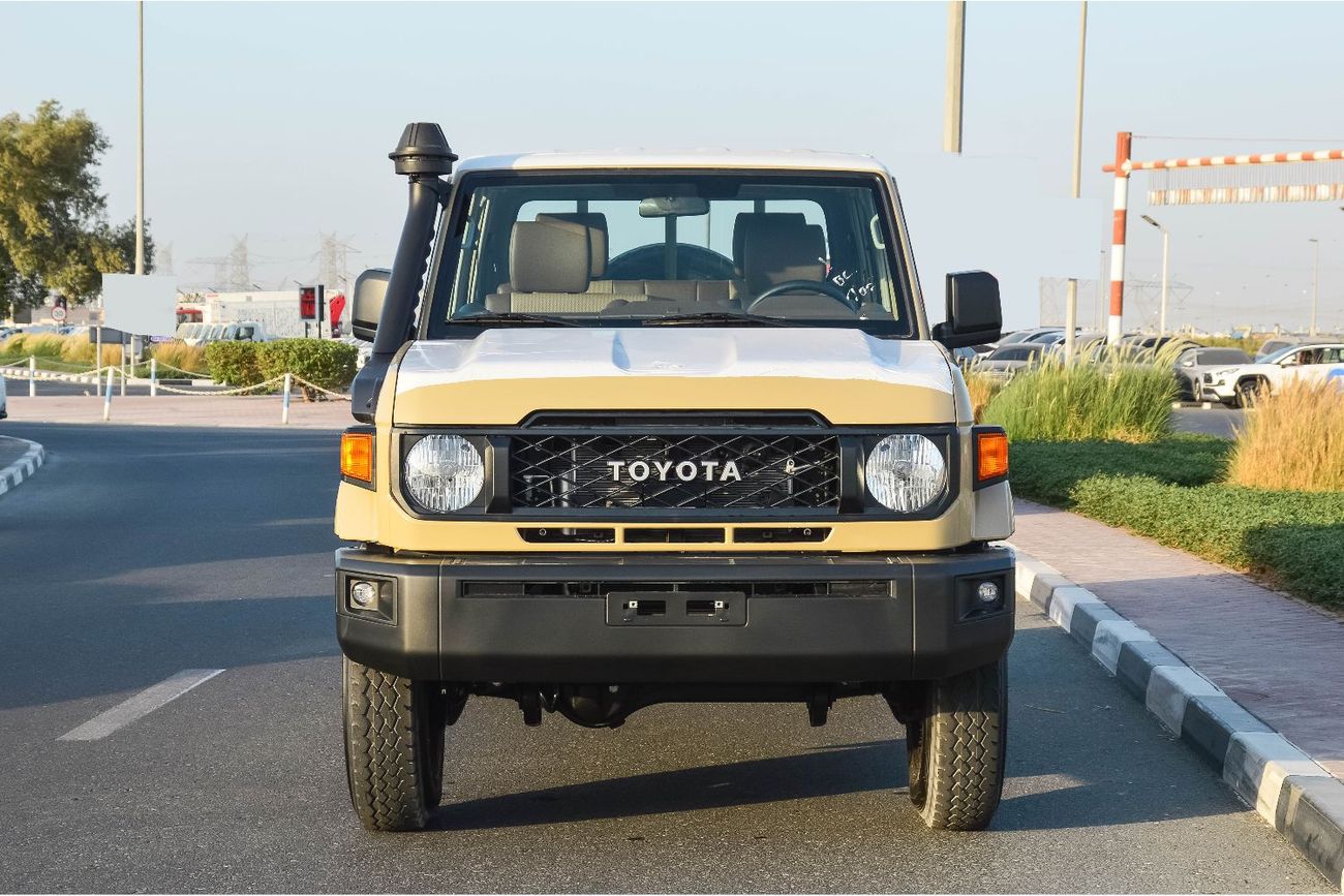 تويوتا لاند كروزر بيك آب TOYOTA LAND CRUISER 79 2.8L DC MT PICKUP 2025