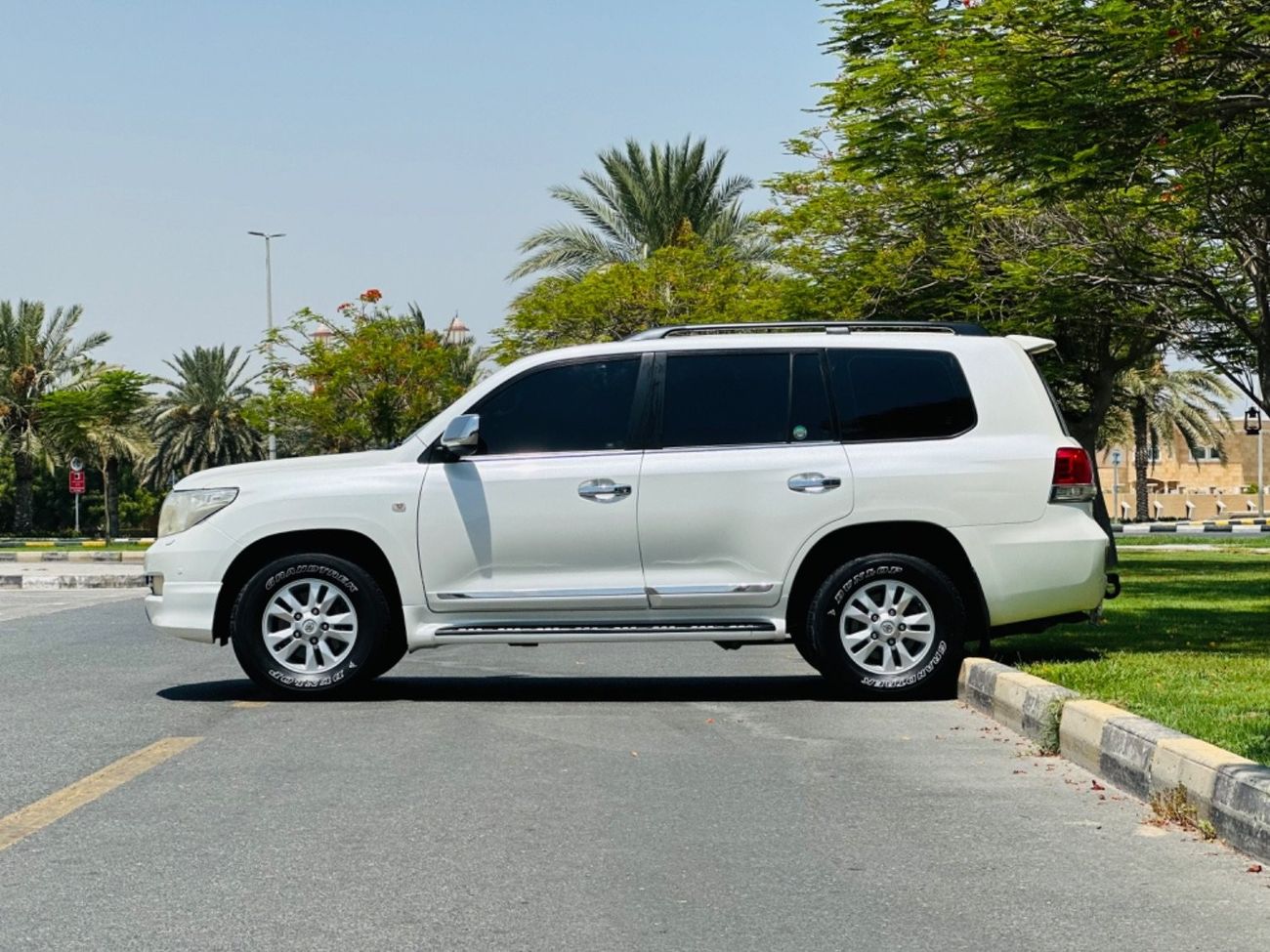 Toyota Land Cruiser TOYOTA LAND CRUSER MODEL 2009 GCC SPACE V6 GXR