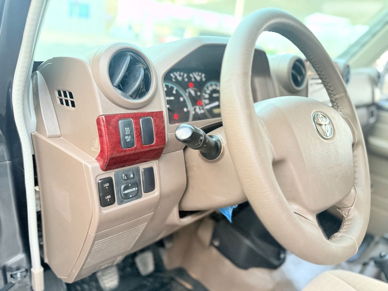 Toyota Land Cruiser Pick Up Double Cabin 4.5L