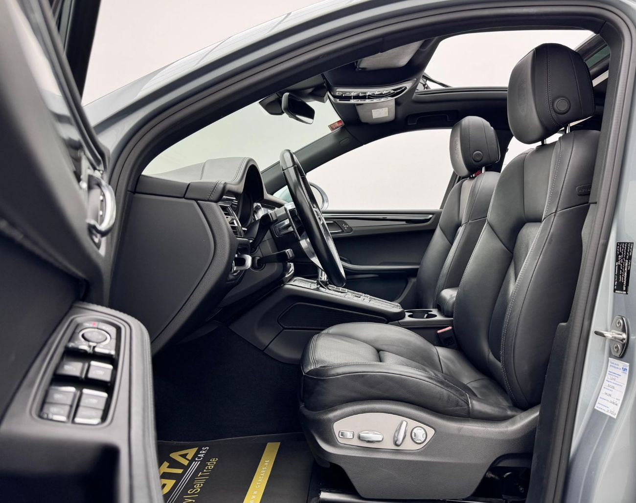 Porsche Macan Std 2.0L (252 HP) 2019 Porsche Macan, Full Porsche Service history, Warranty, Excellent Condition, L