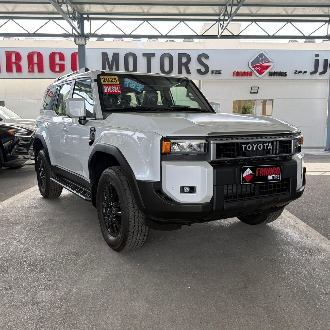 Toyota Prado 2.8 DIESEL SUNROOF **EXPORT ONLY**التصدير فقط خارج الخليج**