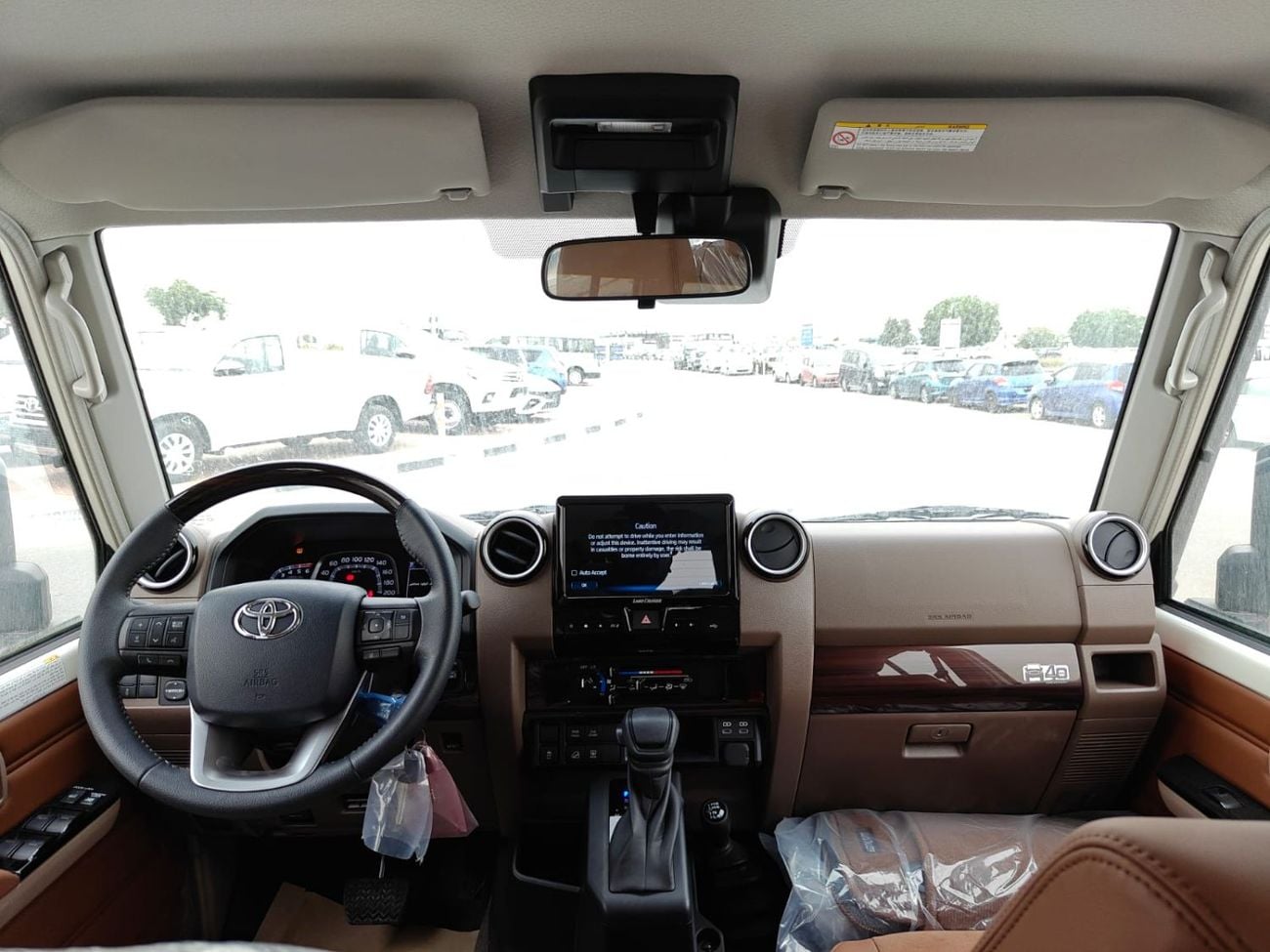 تويوتا لاند كروزر 70 Toyota Land Cruiser 70 2026 TOYOTA LC 76 2.8L DIESEL 4WD GCC SPEC