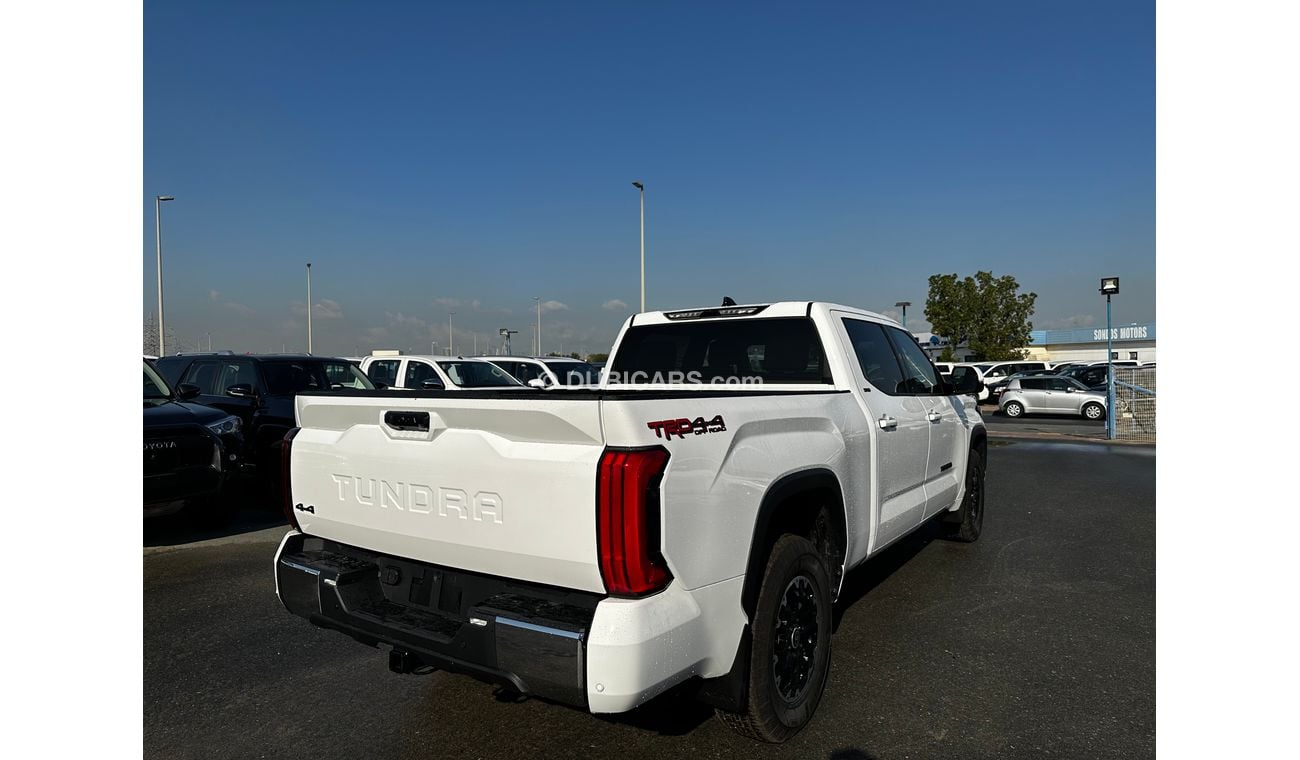 تويوتا تاندرا Crewmax SR5 Trd Offroad V6 3.5L Petrol 4x4 AT