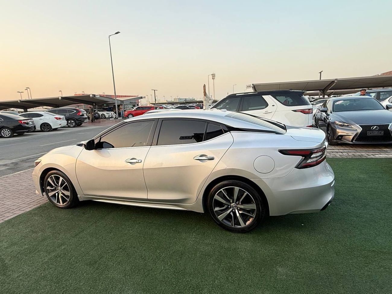 Nissan Maxima PLATINUM first owner, clean use