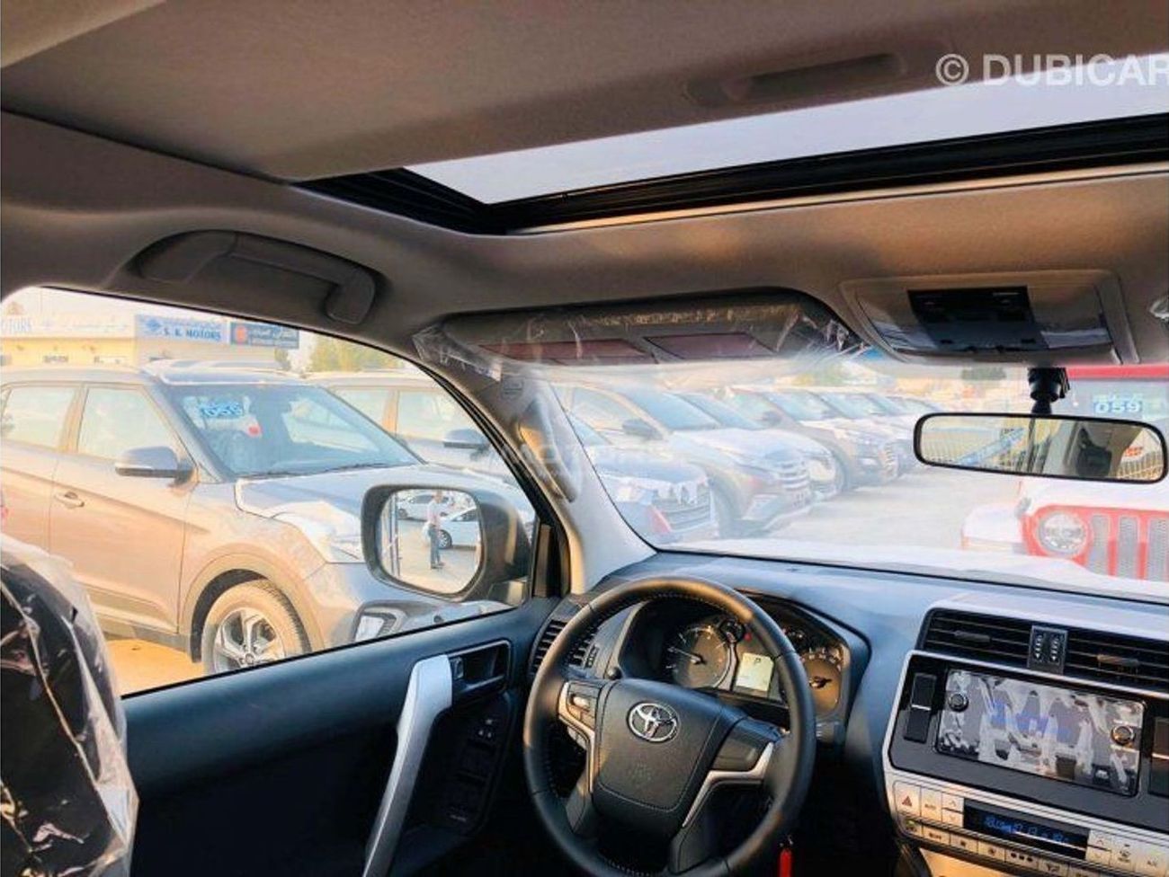 تويوتا برادو TXL 2.7L PETROL, SUNROOF, COOL BOX, ALLOY WHEEL 18'', DOWN TIRE