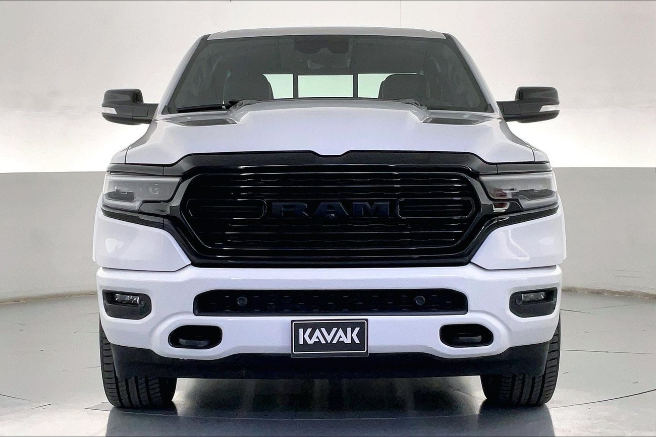 Mitsubishi Pajero Signature Edition| 1 year free warranty | Exclusive Eid offer