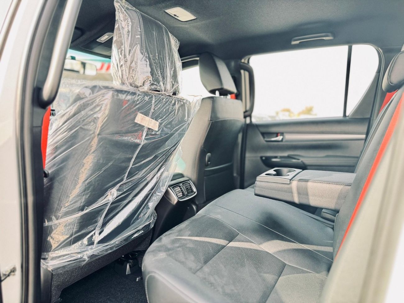 تويوتا هيلوكس GR Sports 4.0L 4WD A/T 2025