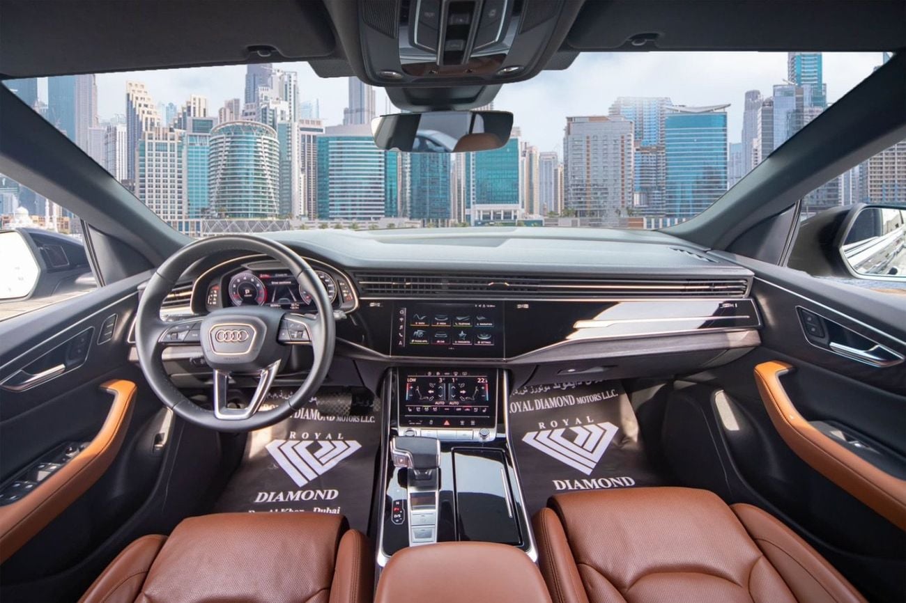 Audi Q8 55 TFSI S-LINE LUXURY | GCC | Under warranty