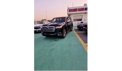 Toyota Land Cruiser 2023 3.5L PETROL, VXR, FULL OPTION, GCC