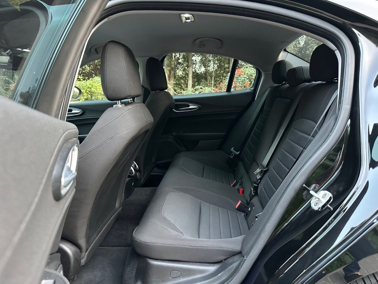 Alfa Romeo Giulia Veloce 2.0L AWD | 2019 | GCC Specs | Gargash | Full Service History | Excellent Condition