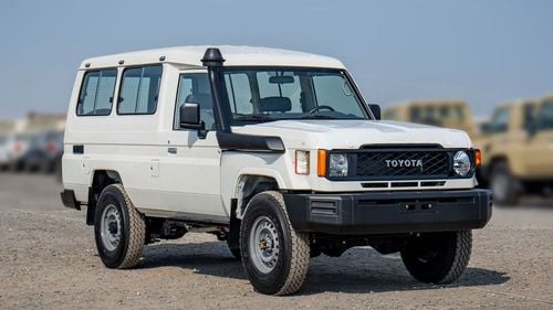 Toyota Land Cruiser 70 LC 78 HARDTOP 4.0L MT Toyota LC78 Hard Top 4.2L V6 Diesel MT  MY2025 for export only