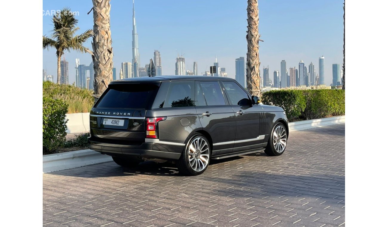 Land Rover Range Rover Vogue SE Supercharged GCC SE 2016. 65000kms