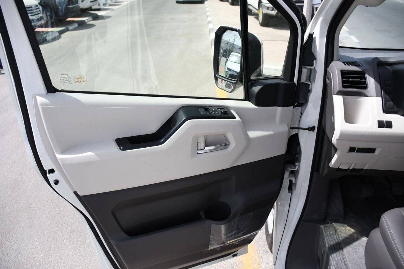 تويوتا هاياس GL -High Roof Commuter 3.5L M/T (Ready Stock )