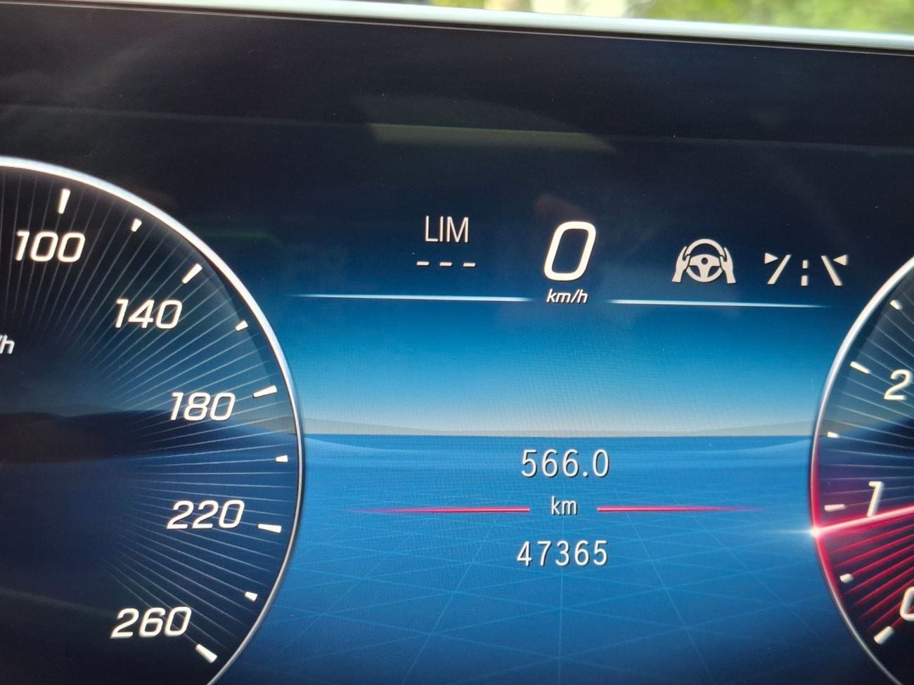 Mercedes Benz C300 STD Base Mercedes-Benz C300 AMG 2023 full option