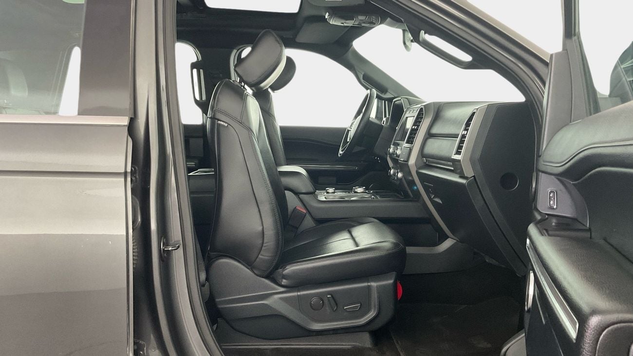 فورد إكسبيديشن 3.5 XLT AUTO NAV LTHR | شامل الضمان | 0 ﺪﻔﻋﺓ ﺃﻮﻟﻯ