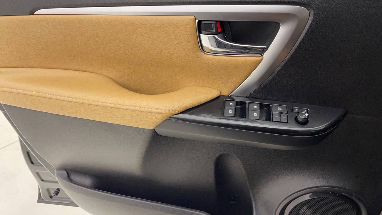 تويوتا فورتونر VXR 4 | بدون دفعة مقدمة | اختبار القيادة في المنزل