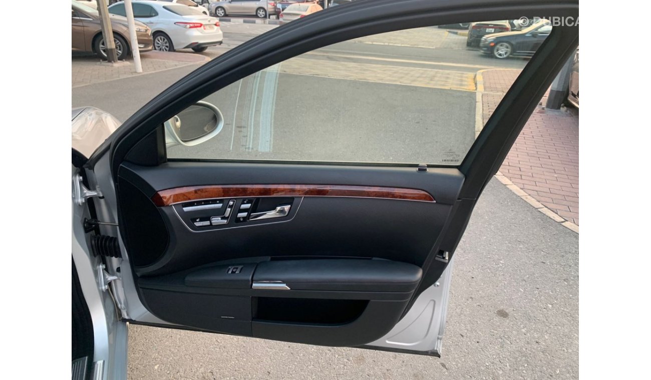 Mercedes-Benz S 550 Mercedes S550_2006_Excellent_Condihion _Full option