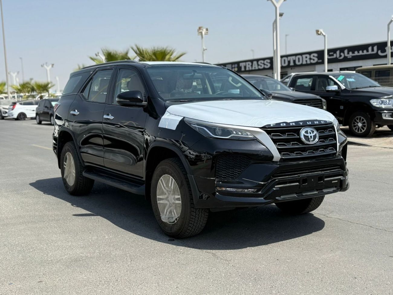 تويوتا فورتونر TOYOTA FORTUNER 2.7L Petrol 4X4 Full Option 2025 Model