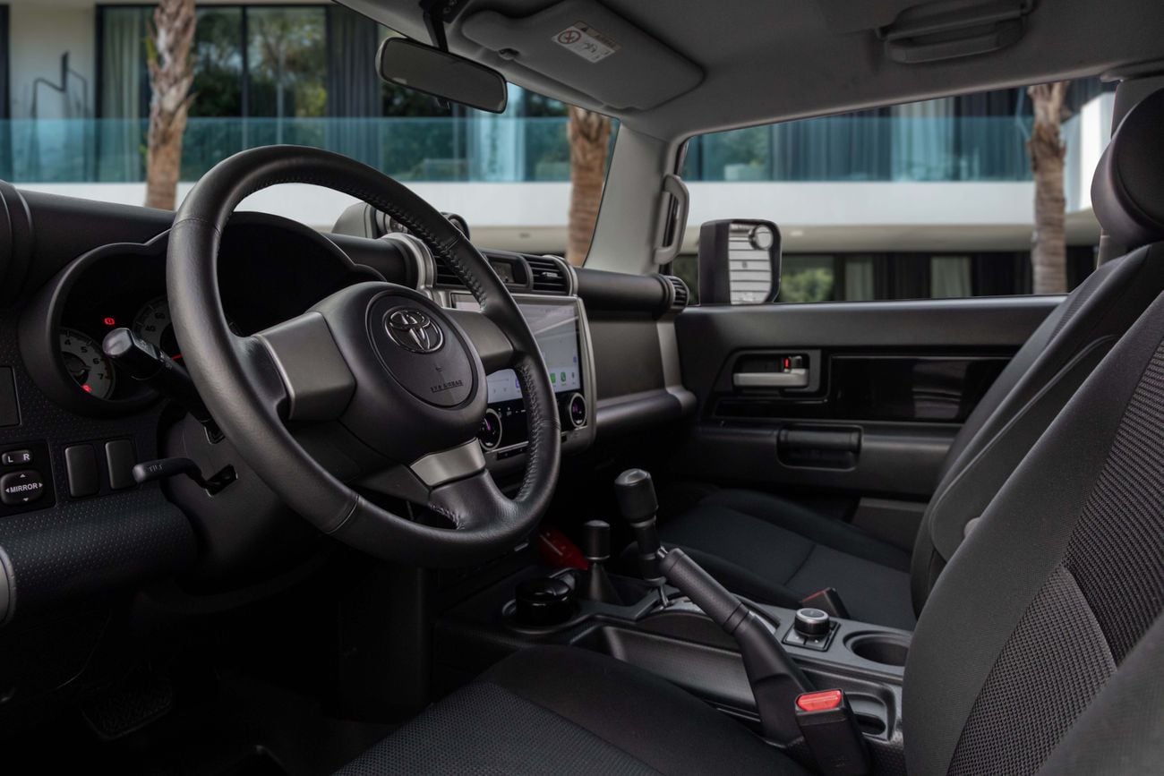Toyota FJ Cruiser GXR | 3,036 P.M | 0% Downpayment | Amazing Condition!