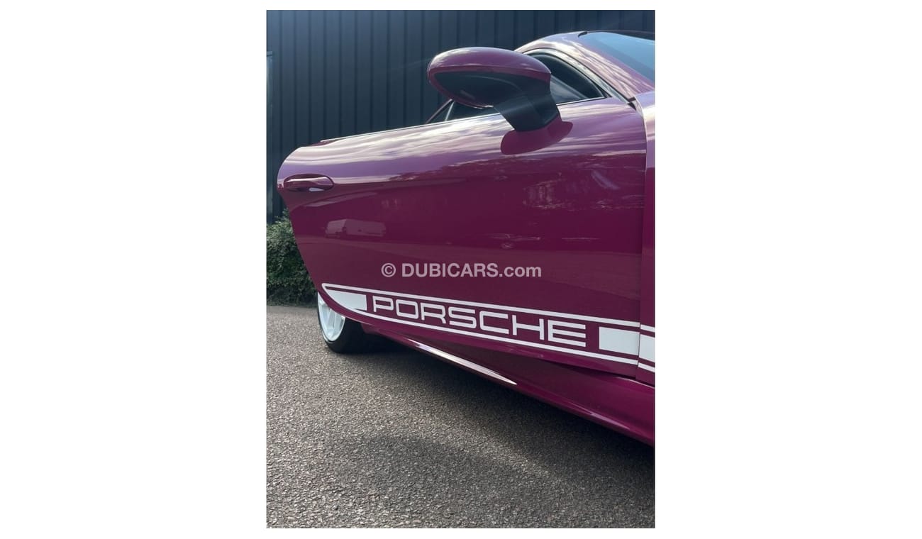 بورش كايمان 718 Porsche 718 Cayman Right Hand Drive