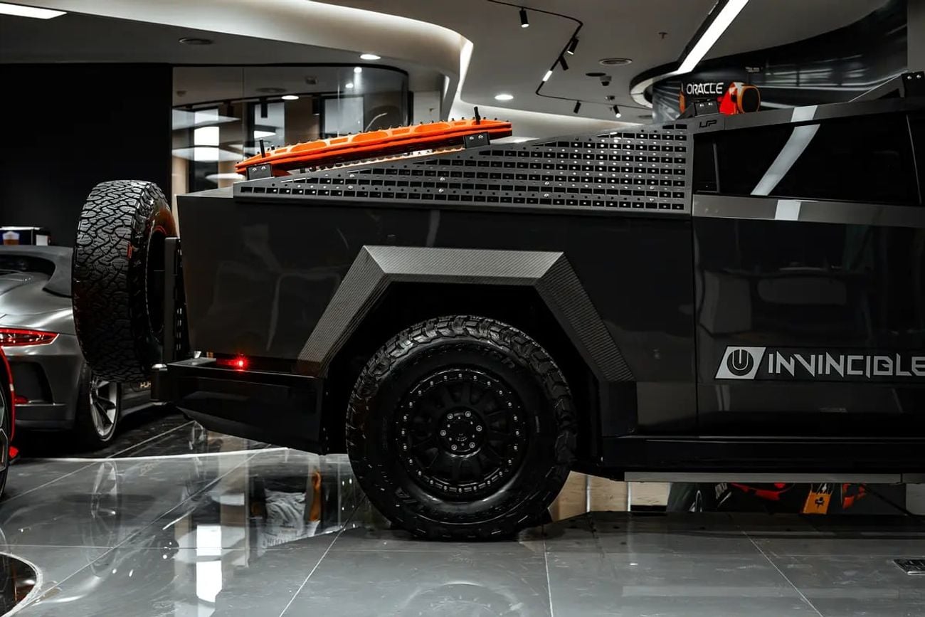 Tesla Cybertruck invincible edition - Brand New!