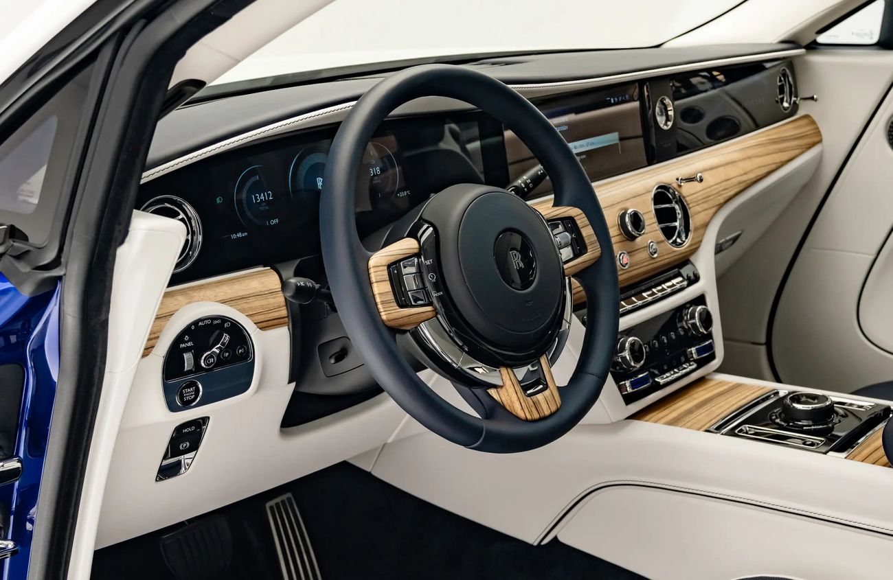 رولز رويس سبيكتر Dual Electric Motors | Warranty