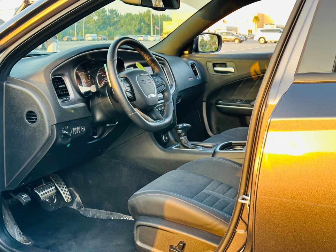 Dodge Charger R/T Scatpack DODGE CHARGER SRT V8 6.4 MODEL 2022 FULL OPTION LOW MILAGE