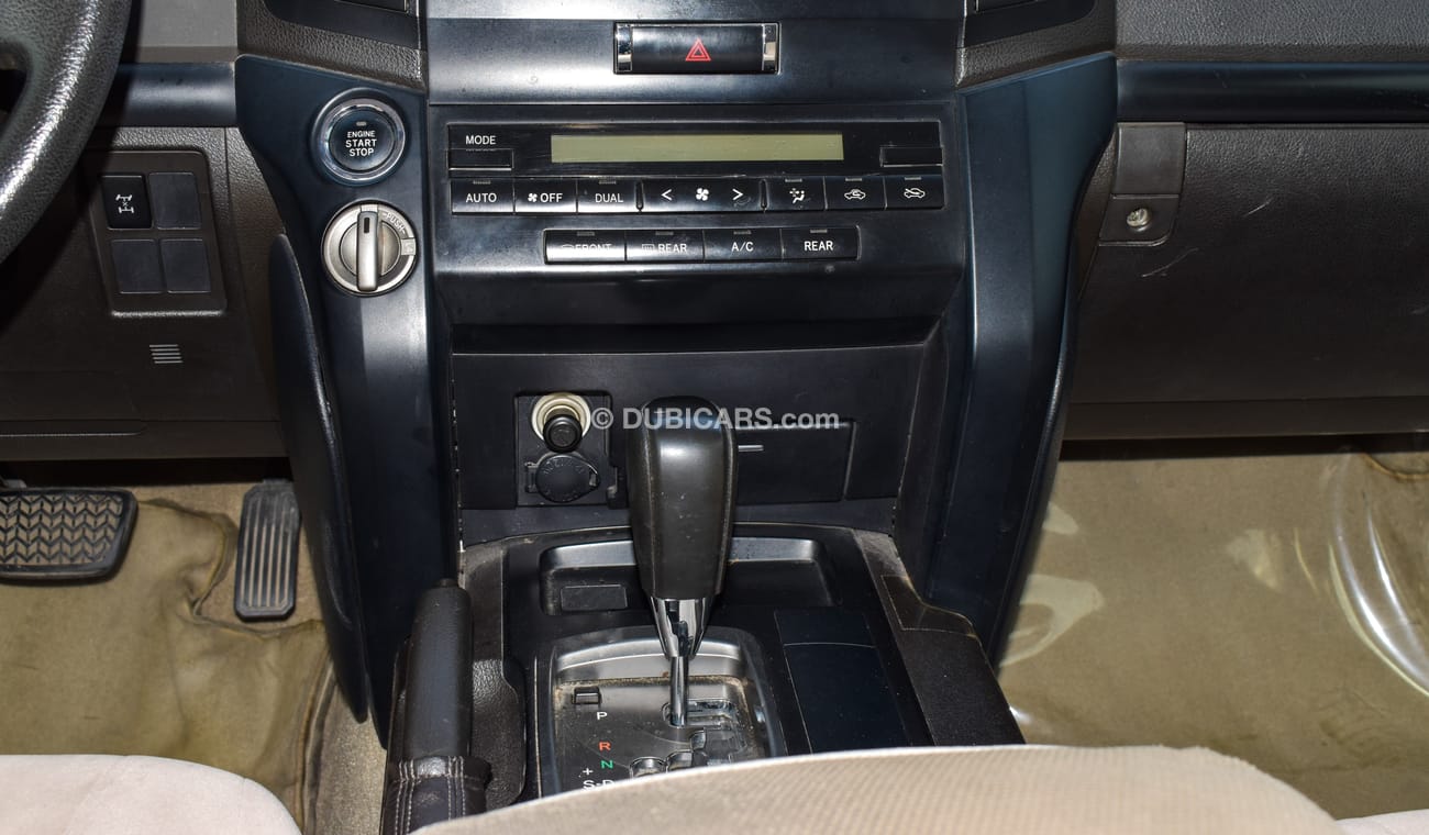 تويوتا لاند كروزر GXR V6