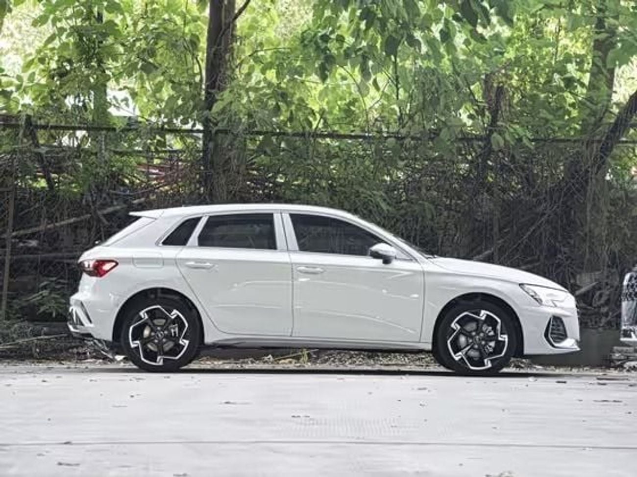 Audi A3 35 TFSI S-LINE Audi A3 Sportback 35 TFSI (2025)
