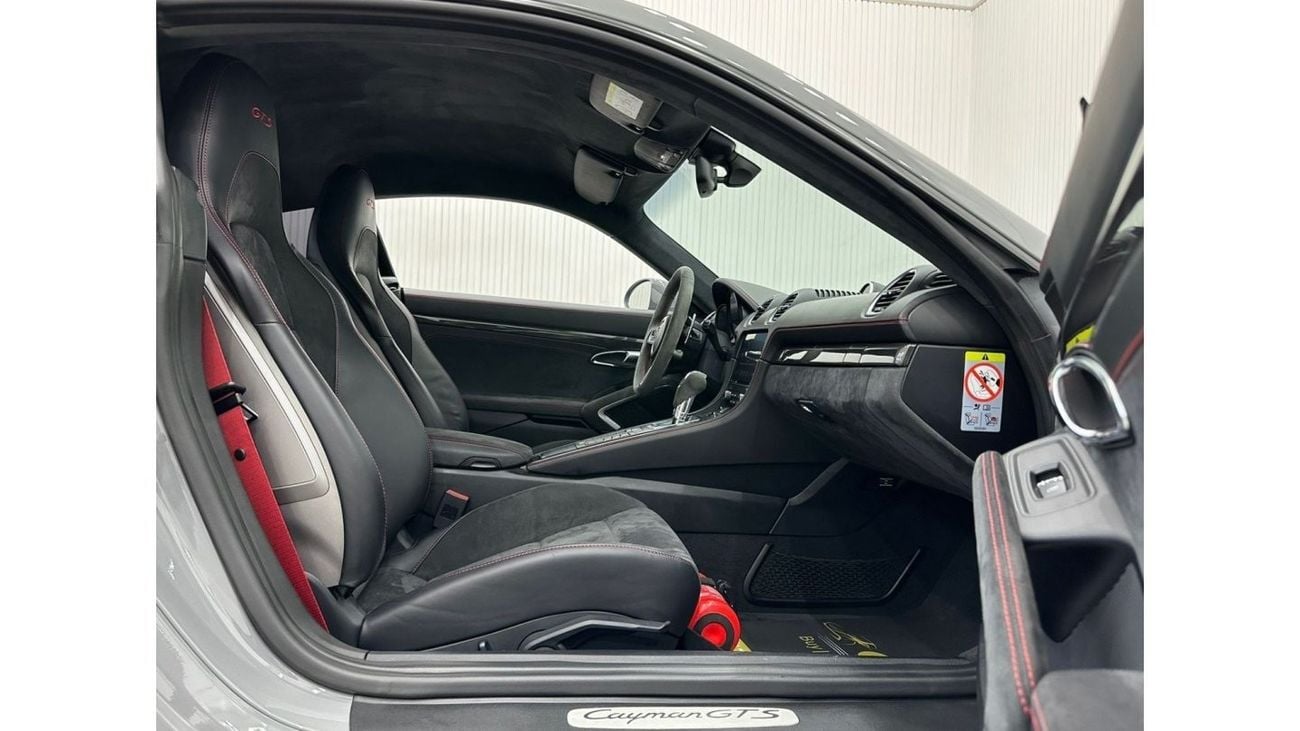 Porsche 718 Cayman 2019 Porsche 718 Cayman GTS, February 2026 Porsche Warranty, Full Porsche Service History, GCC