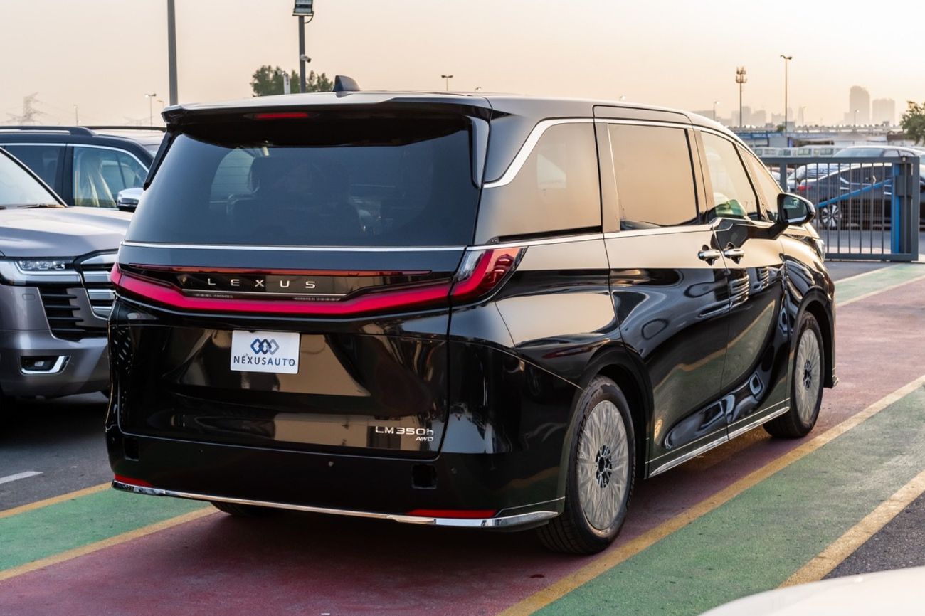 لكزس LM 350h VIP - 4 Seats 2.5L - 4 Cylinder